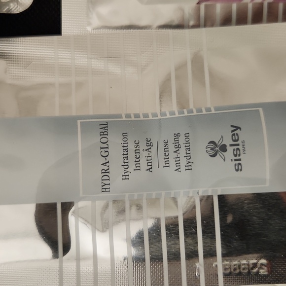 17 Sisley Paris samples - Picture 11 of 16